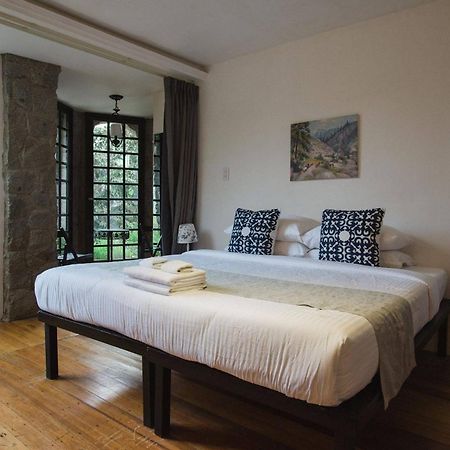 Tudor In The Pines Villa Baguio City Exterior photo