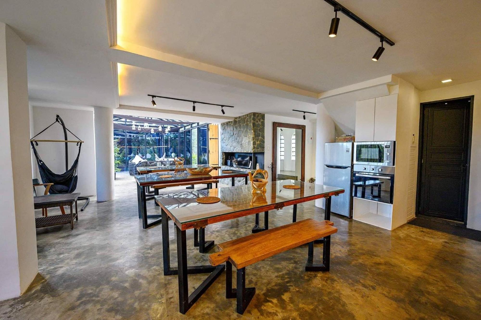 Tudor In The Pines Villa Baguio City Exterior photo