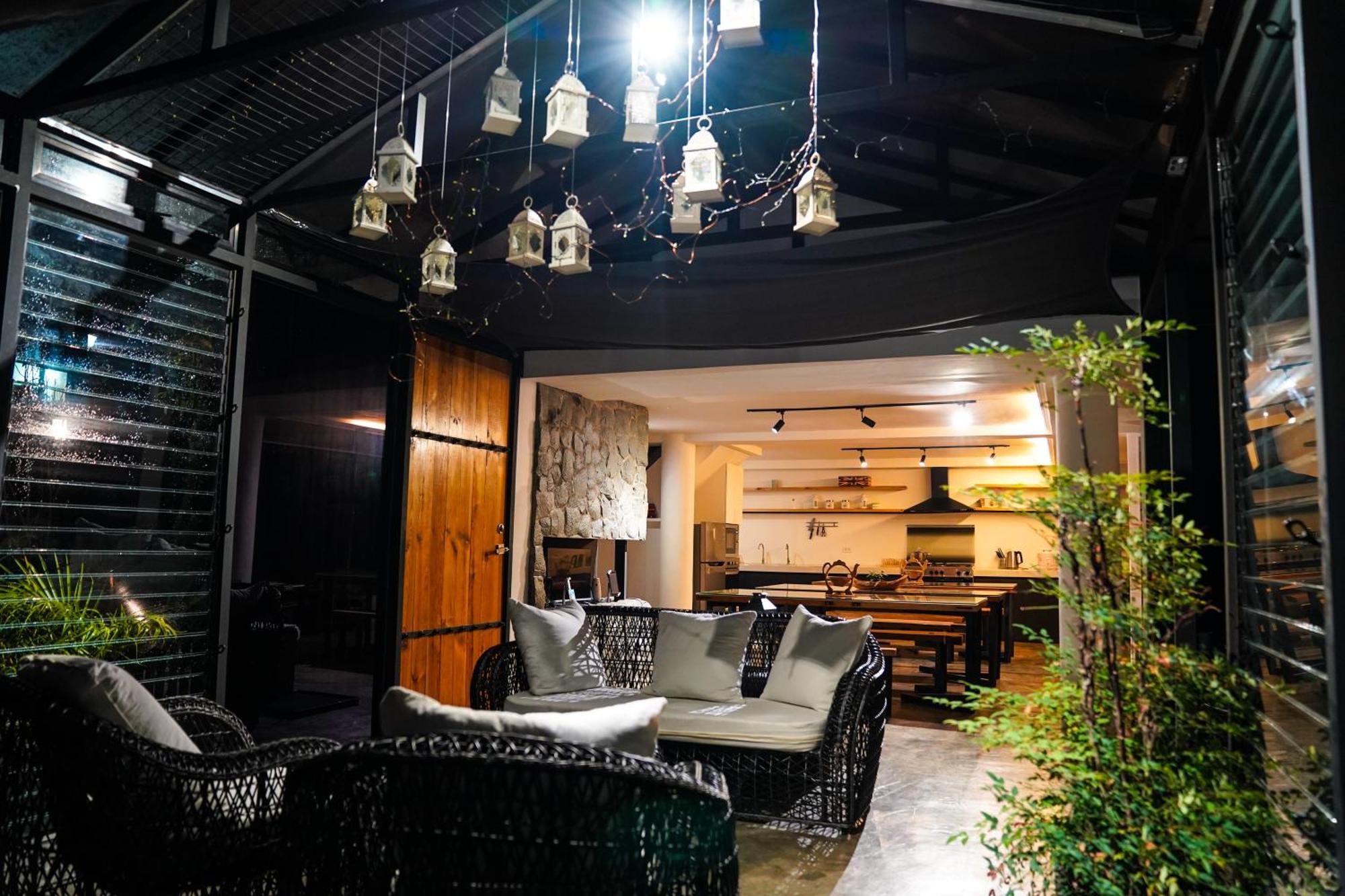 Tudor In The Pines Villa Baguio City Exterior photo